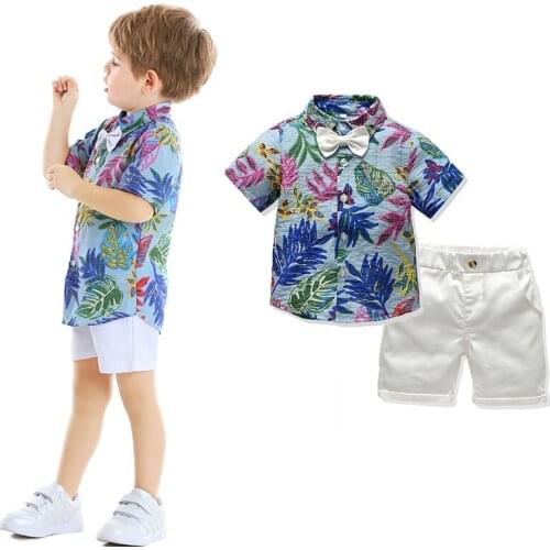 Boy’s Printed 2Pcs Suit Short Sleeve Rainforest Printed Bow Tie Shirt and Solid Color Short Pants for Summer Wear 1-5 Years
