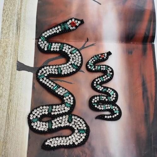 1Pcs/lot Beaded Snake Rhinestones Brooch Patches Applique Sew on Beading Clothes Shoes Bags Decoration Patch DIY