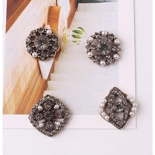 5 Pcs/Lot Rhinestone Pearl Flower Plate Diamond Button Jewelry Scarf For Hair Accessories Sewing Decorative Clothing Coat