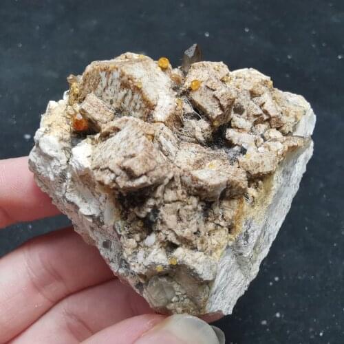 82.7g1100% natural garnet and crystal symbiotic mineral specimen healing energy CRYSTAL QUARTZ GEM home decoration collection