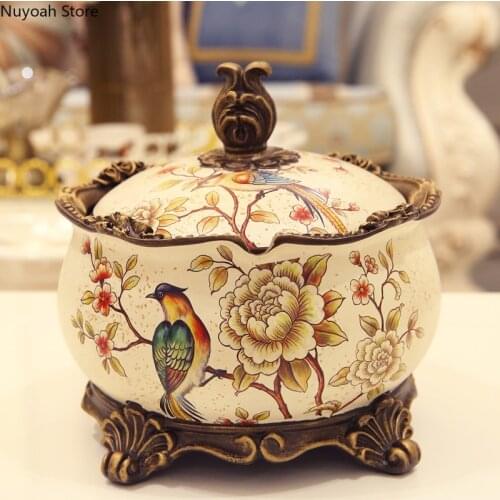 European-style Luxury Ashtray Modern Crafts Ashtray Ornaments Coffee Table Storage Box Luxury Living Room Home Decoration/Gift