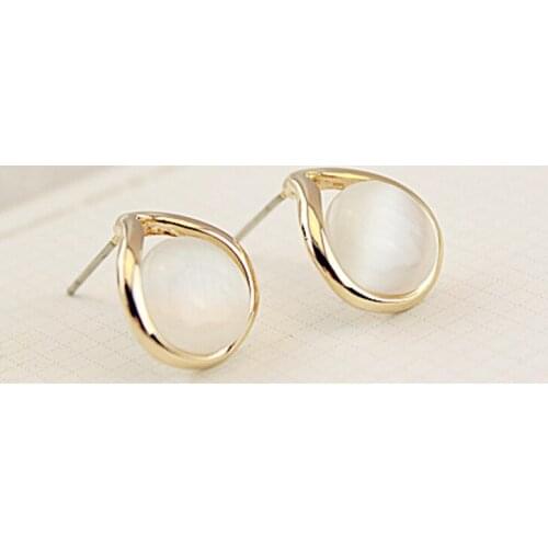 Korean Jewelry Stud Earrings Women 's Personality Cat' s Eye Ear Jewelry Female Anti - Allergic Korean Fashion Earrings