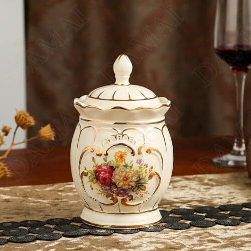 Retro Ceramic Jars with Lid Relief Decorative Cereal Dispenser Living Room Desktop Organizer Home Decoration Modern Ornaments