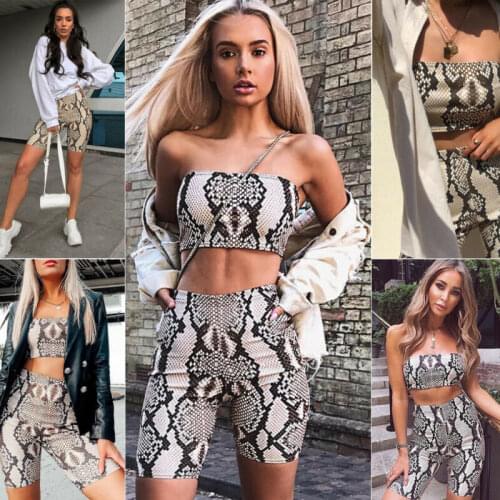 2pcs Ladies Sexy Sports Snake Pattern Strapless Tube Top Romper Crop Top Shorts Womens Fashion Casual Slim Summer Set Outfits