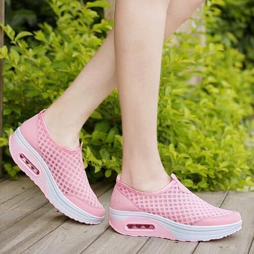 2021 Summer New Style Rocking Shoes Womens Air Cushion Mesh Casual Sports Shoes Thick-soled Platform Womens Single Shoes