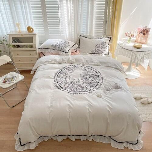 Luxury Vintage Flower Embroidery Princess Bedding Set Ruffles 400TC Washed Cotton Duvet Cover Quilt Cover Bed Linen Pillowcases