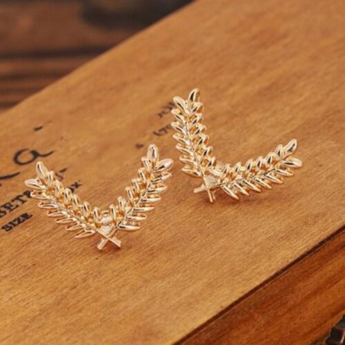 2018 New Fashion Jewelry Suit And Shirt Collar Metal Wheat Brooch Buckle Collar Couple Golden Safety Brooch