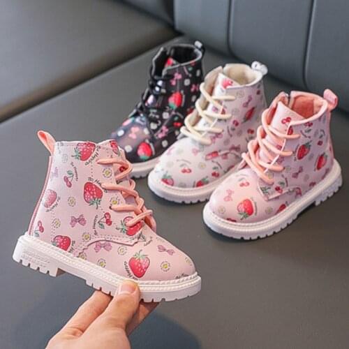 Childrens Boots for Girls Baby Girls Autumn/Winter Kids Shoes Keep Warm Leather Shoes Martin Boots Cute Strawberry Short Boots
