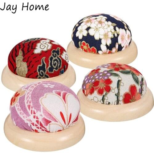 1pc Wooden Base Pin Cushions Sewing Needles Pin Holder Cute Floral Round Needle Pin Cushion Organizer Quilting Needlework Tools