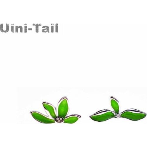 Uini-Tail 2019 new listing 925 sterling silver simple creative asymmetric green leaf earrings fashion tide flow high quality
