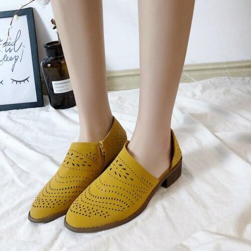 2021 Summer Fashion Womens Sandals Spring and Summer Square Low Heel Ladies Leather Hollow and Breathable Ankle Platform Shoes