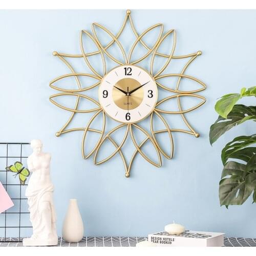 Home Wall Clock Decoration Nordic Gold Wrought Iron Wall Creative Flower Fashion Watch Clothing Store Barber Shop Wall Clock