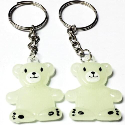 1pc Glow in Dark 3. 5cm Bear Key Chain Vintage Charm Fashion Favour Pinata School Bag Party Favors Gift Novelty Birthday Prize