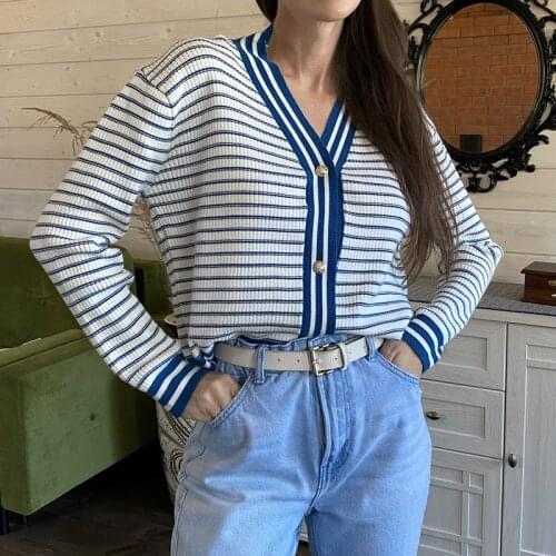 Colorfaith New 2021 Women Sweaters Autumn Winter Fashionable Button Oversized Striped Short Cardigans Vintage Knitwear SWC1379JX