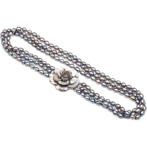 New Natural Freshwater Pearl Handmade 3 Rows 6-7MM Black Rice Freshwater Pearl Necklace Exquisite Sheath Carved button