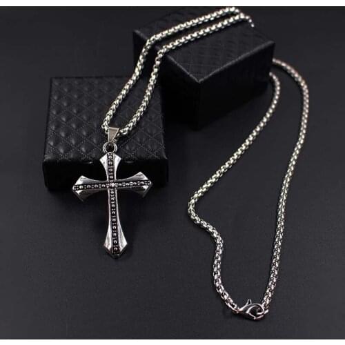 2019 New Stainless Steel Necklaces For Men Jesus Cross Pendant Necklace Silver Cross Fashion Jewelry xlct032