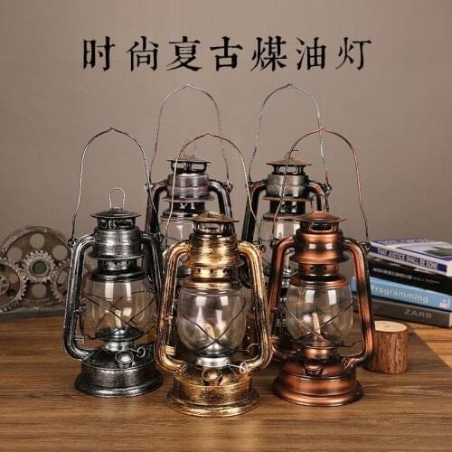 Retro Iron Kerosene Lamp with Wick Vintage Photography Props Home Decoration for Coffee Shop Figurines Miniatures Kerosene Lamp