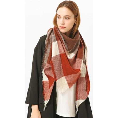 2017 Winter Warm Fashion Triangle Scarf Plaid Tassel Scarves Cashmere For Women Luxury Shawls Acrylic Blanket Scarf Wholesale