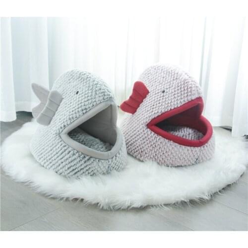 Semi-enclosed fish-shaped cartoon cat litter South Korean velvet four seasons small dog pet bed dog mat kennel cat litter