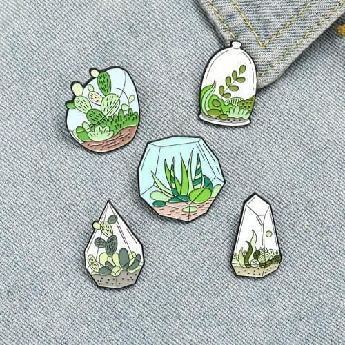 Creative Cartoon Cartoon Glass Enclosed Plant Pot Brooch Cute Cactus Wild Fashion Personality Jewelry Medal For Men And Women