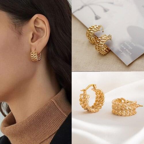 Summer Womens Earrings Unusual Golden Drop Earrings For Women Geometric Metal Twisted Hoop Earrings 2021 Trendy Fashion Jewelry