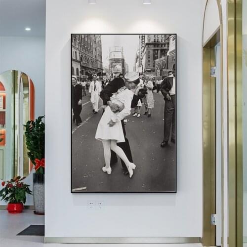 Vintage Art Black and White Photo Frame Victory Kiss Poster and Print New York Canvas Painting Wall Art Picture Home Decoration