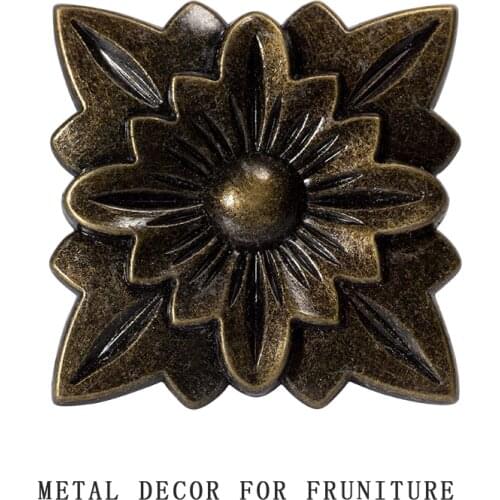 Flower Shape Furniture Metal Decorantion Plate for Legs and Door Frame Etc Antique Bronze Color Zinc Alloy Material Decor