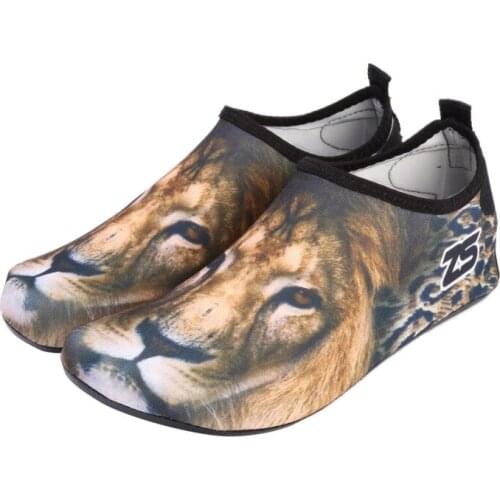 Men\s And Women\s Skin Water Shoes Beach Socks Yoga Sports Swimming Shoes