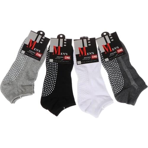 Mens Cotton Non-slip Yoga Socks with Grips Breathable Anti Skid Floor Socks for Pilates Gym Fitness Size 39-44