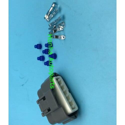 Free Shipping high quality 6 pin female waterproof wire harness connector left rear door locking device 6189-0784