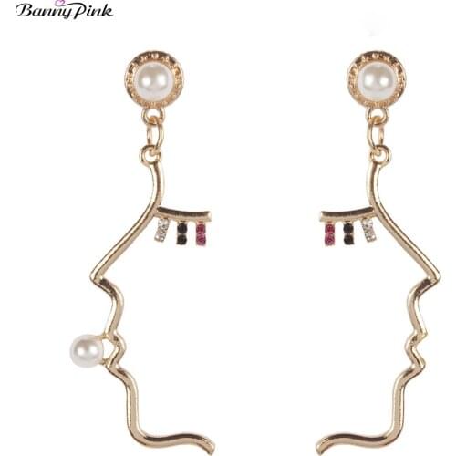 Banny Pink Cute Rhinestone Face Stud Earrings For Women Sweet Imitation Pearls Flower Earrings Statement Pendant Post Earrings