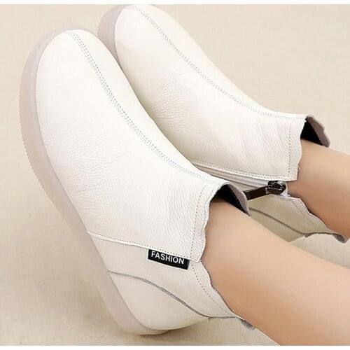Genuine Leather Ankle Boots Women Comfortable Zip up Booties Woman 2021 Nurse Shoes Thin Velvet Lining Platform Boots