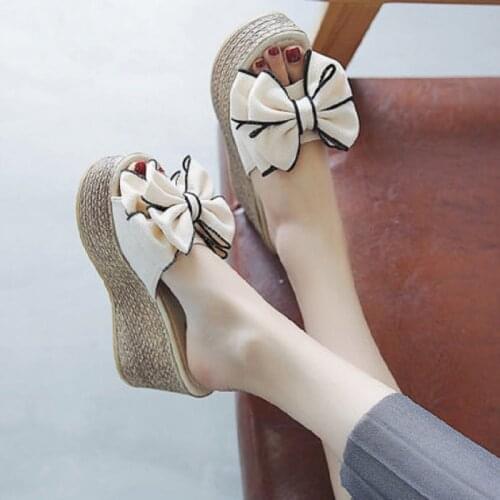 Summer classic waterproof platform slippers female 2020 new fashion 8CM wedge heel wear slippers light and comfortable