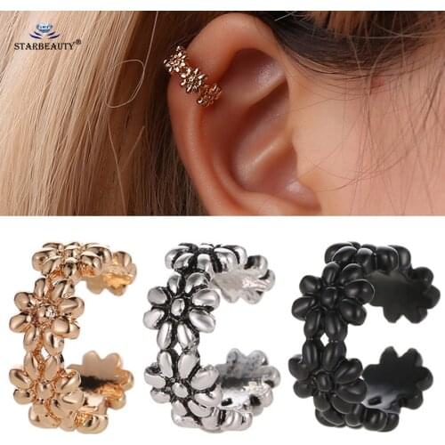 2 pcs Flower Daisy Fake Earrings for Women Men Jewelry Nonpiercing Helix Ear Piercing Oreja Fake Piercing Ear Cuff Earring Clip