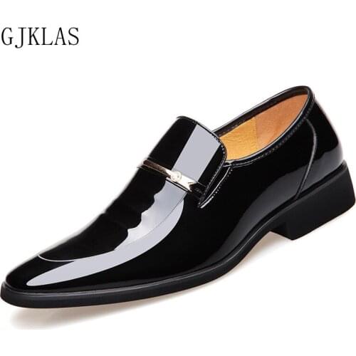 Wedding Dress Patent Leather Shoes Men Loafers Office Business Shoes for Men Formal Oxford Shoes Man Classic Fashion Slip on