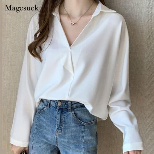 Blusas 2021 Autumn New Korean Loose Long Sleeve V-neck White Shirts Women Office Lady Solid White Blouses Fashion Tops 10511