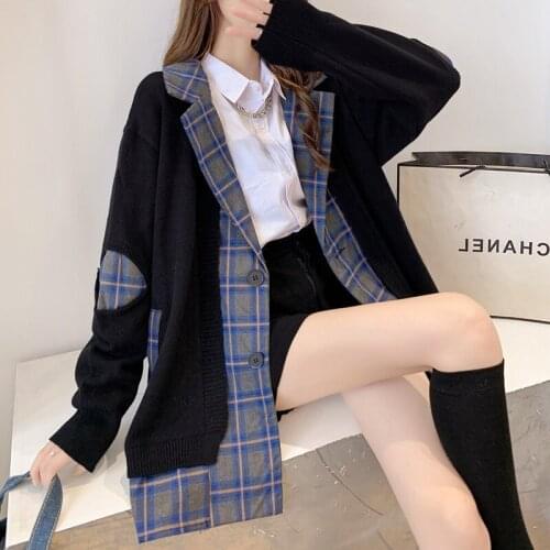 Fake two-piece suit collar cardigan sweater coat womens spring and autumn loose wear thin 2021 new knitted black jacket