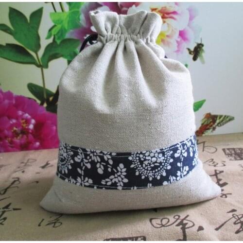 17.5cm*12cm Wholesale 10pcs/lot Middle Size Ethnic Style Blue and White Flower Jewelry Gift Bag Pouch Fabric Drawstring Bag
