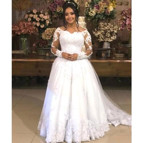 Plus Size 2022 Long Sleeve African A-Line Lace Wedding Dress Floor length Appliques Bridal Gown For Women Brides Elegant Robe