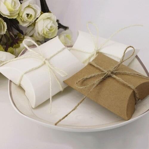 10pcs Favor candy Box bag New craft paper Pillow Shape Wedding Favor Gift Boxes pie Party Box bags Magpie Sugar Box Gift Box
