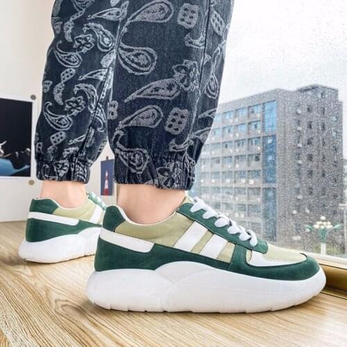 Sneakers Summer Breathable Thick-Soled Lightweight Bread Shoes Super Fire Personality Mens Shoes Size 39-44