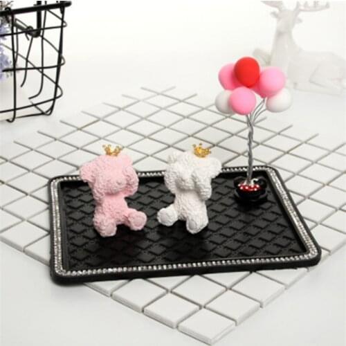 Car air conditioning air outlet perfume clip car Teddy bear gypsum aromatherapy car fragrance decoration ornaments