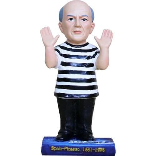 Vogue Spain Great Artist Painter Pablo Picasso Statue World Famous Person Figure Model Toys Gift Collect