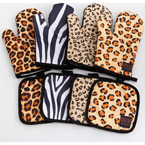 Kitchen Tools Supplies Baking Oven Mitts Heat Resistant Potholder Pad Anti-Scalding Microwave Gloves Leopard Pattern 2Pcs/Set