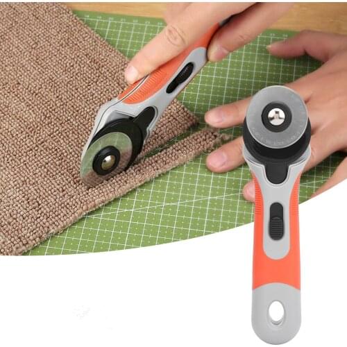Roller Wheel Cutter Portable Sewing Roller Wheel Cutter with 10pcs 1.8in Blades Cutting Tool for Fabric Cloth Cotton Leather