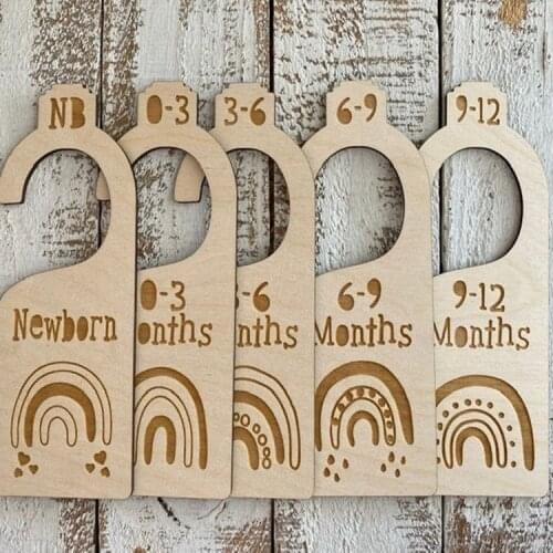 2021 New Arrive Lovely Rainbow Baby Nursery Closet Size Dividers Set of 5 for Infant Boy or Girl Hanger Month Divider for Cloth