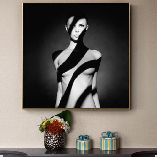 Popular Portrait Posters and Prints Wall Art Canvas Painting Elegant Nude Model in the Light Pictures for Living Room Home Decor