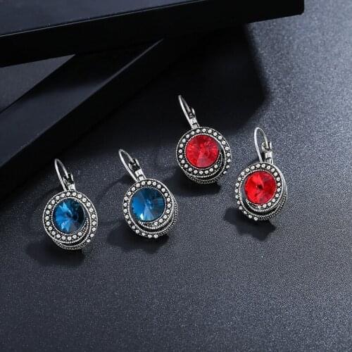 Chadestinty Women's Silver Earrings