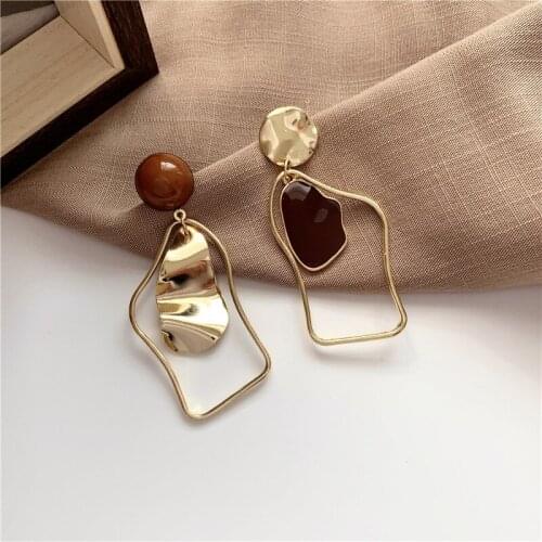 Simple Hollow Irregular Luxury Clip Earrings Without Piercing Asymmetric Geometric Women Earrings