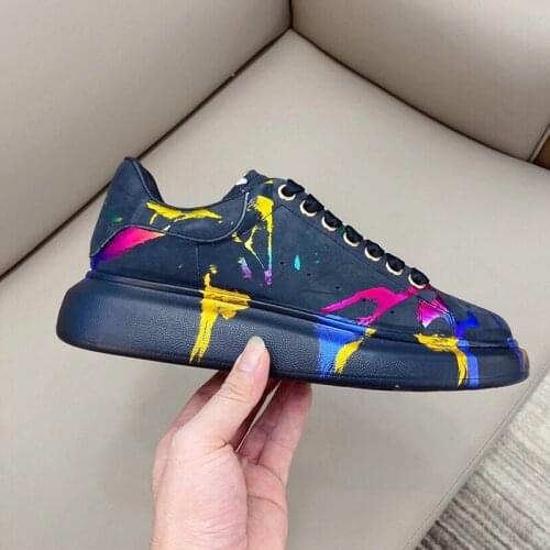 New 2021 Mens and womens sports running shoes Man Brand Couples Casual fashion Comfortable long run Anti-slip and wear-resist